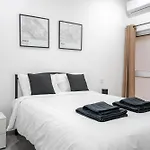 Balluta Bay Seaside 4-bedroom Near Sandy Saint Julian's