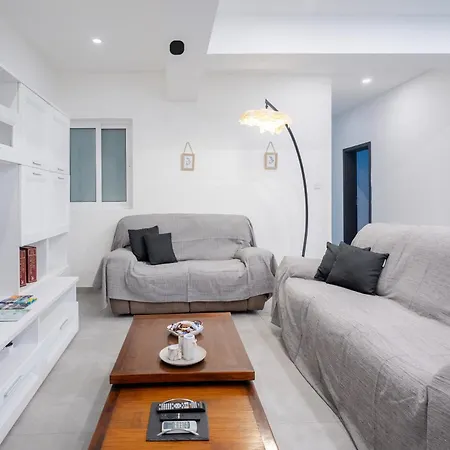 아파트 Balluta Bay Seaside 4-bedroom Near Sandy Saint Julian's