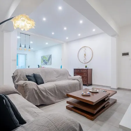 Lejlighed Balluta Bay Seaside 4-bedroom Near Sandy Saint Julian's