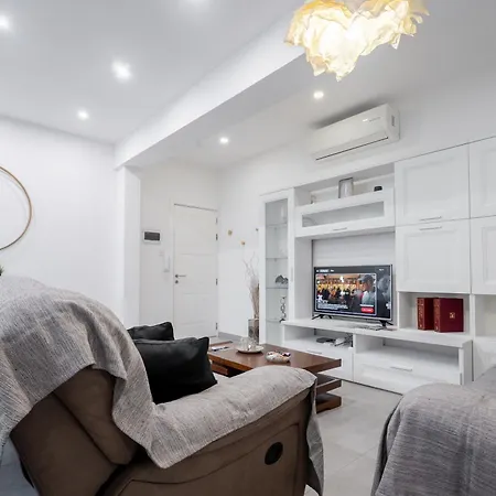 Balluta Bay Seabreeze Apartment * Saint Julian's