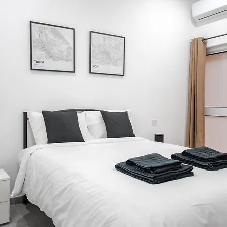 Balluta Bay Seabreeze Apartment Saint Julian's