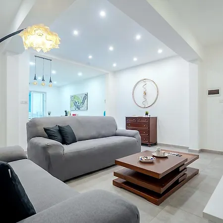 Apartament Balluta Bay Seaside 4-bedroom Near Sandy *