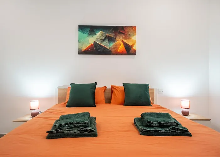 Balluta Bay Seaside 4-bedroom Near Sandy Lejlighed