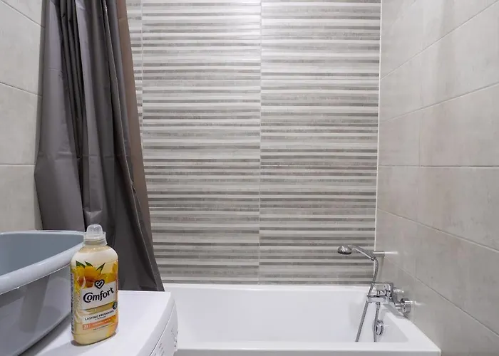 Balluta Bay Seaside 4-bedroom Near Sandy * Saint Julian's