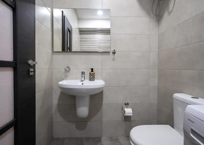 Lejlighed Balluta Bay Seaside 4-bedroom Near Sandy Saint Julian's